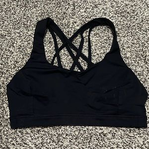 Lululemon Free to Be Serene Bra Size 6 in Black